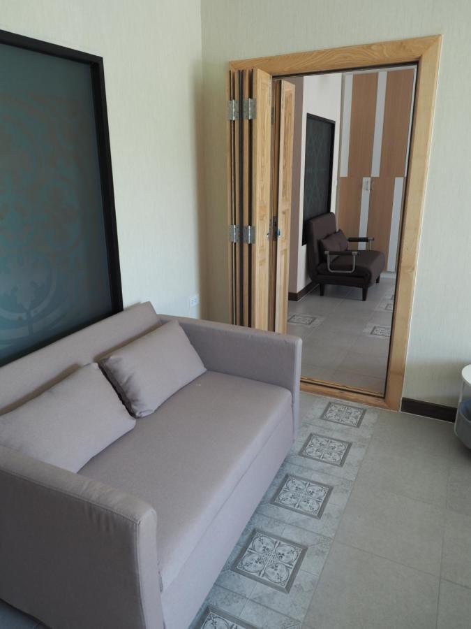 Apartamento Pak Dee At Naithon Exterior foto